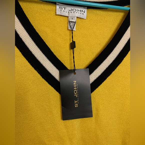 St.John Collection Sweater - Picture 4 of 5